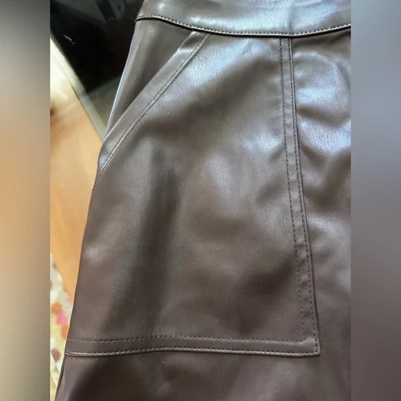 a new day Burgundy Faux Leather Mini Skirt sz XS 4 - Picture 9 of 12